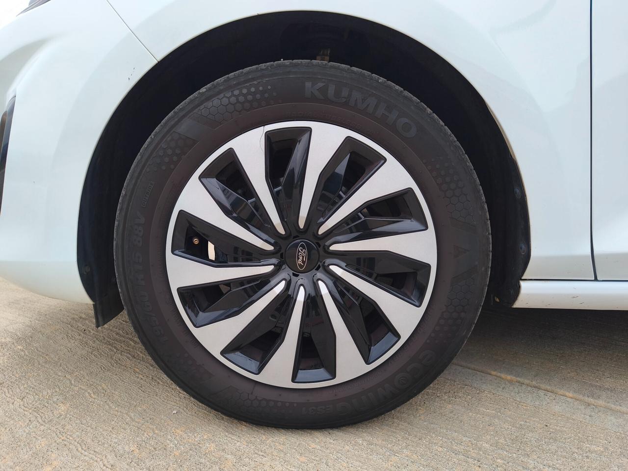 Ford Fiesta 1.1 -75 CV 5 porte Titanium Neopatentato