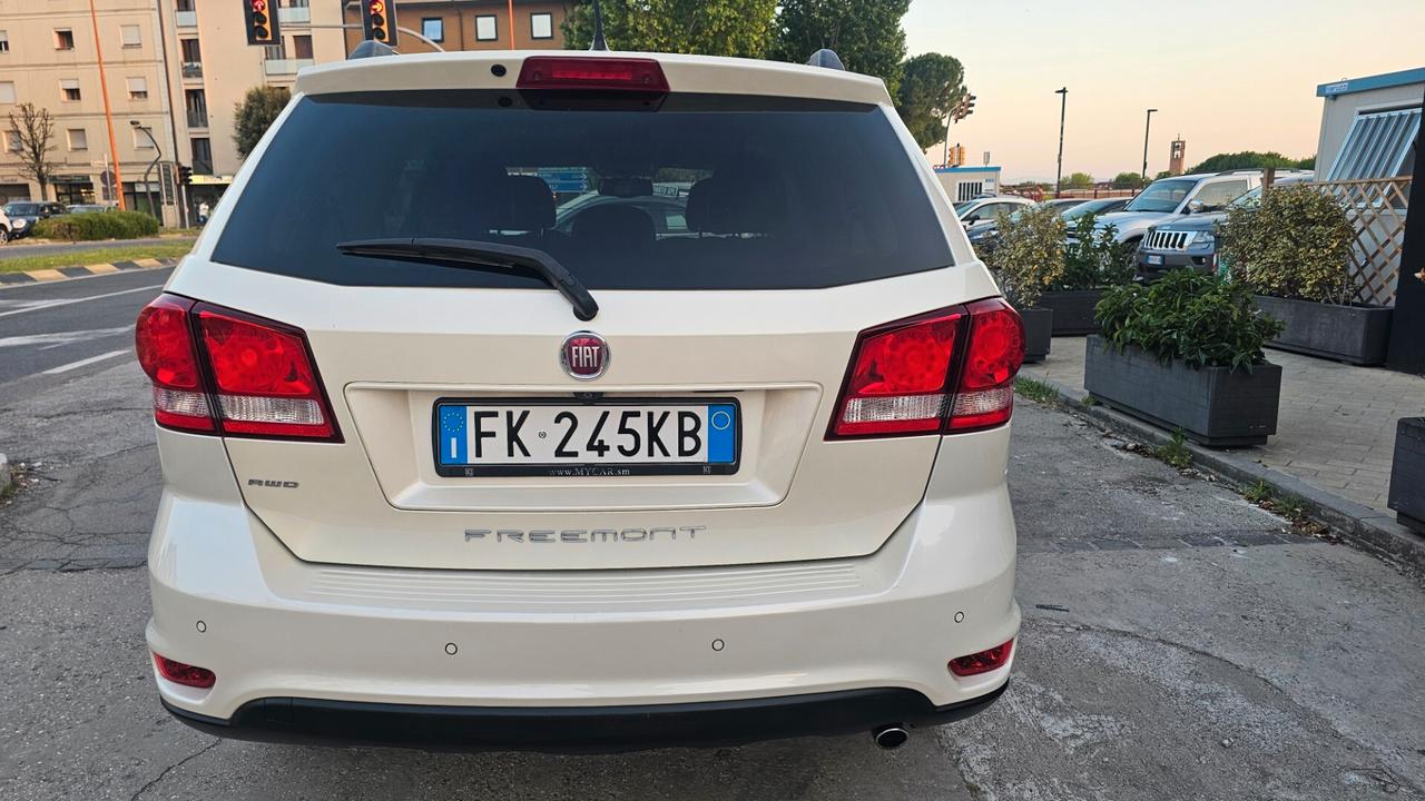 Fiat Freemont 2.0 Multijet 170 CV Black Code