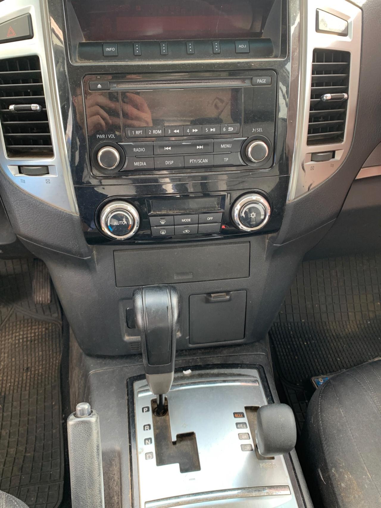 Mitsubishi Pajero 3.2 Diesel 4x4 Automatico SINISTRATO