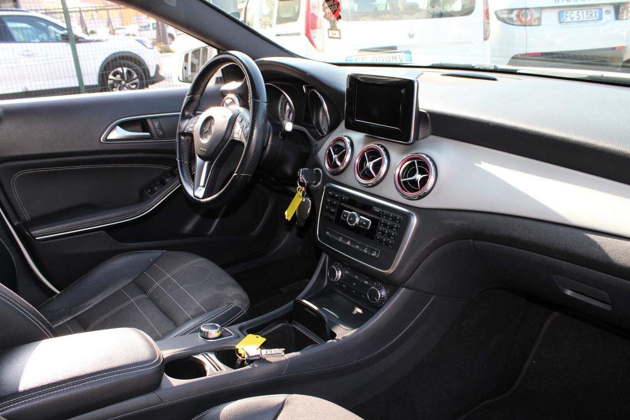 Mercedes-benz GLA 200 GLA 200 CDI Automatic 4Matic Sport