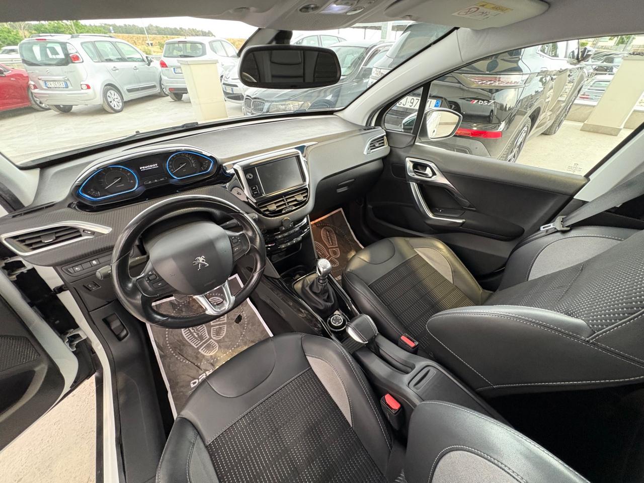 Peugeot 2008 BlueHDi 120 S&S Allure