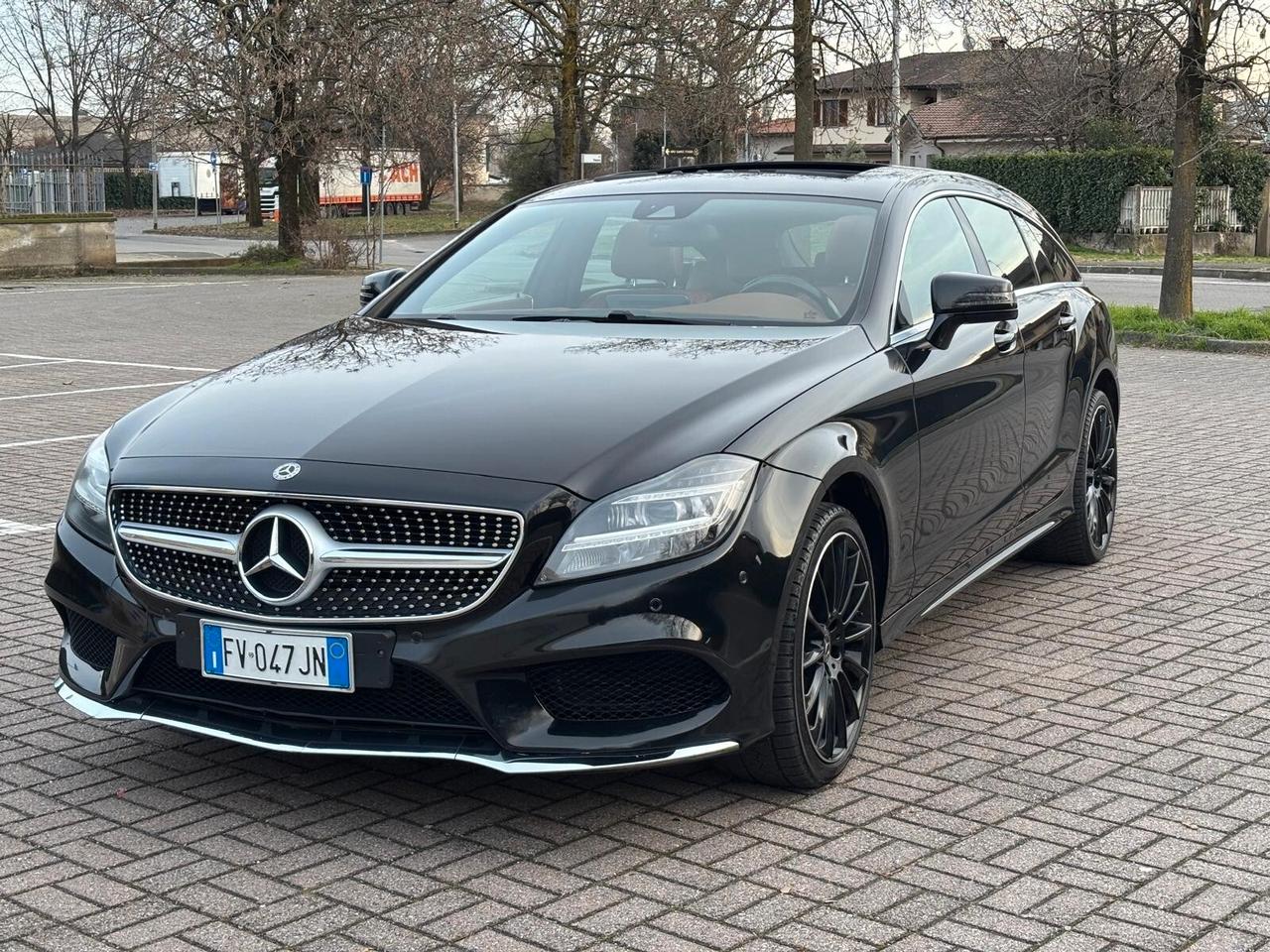 Mercedes-benz CLS 220 d SW Premium. AMG SOOTING..CELL 320 147 1147 WUATSAPP