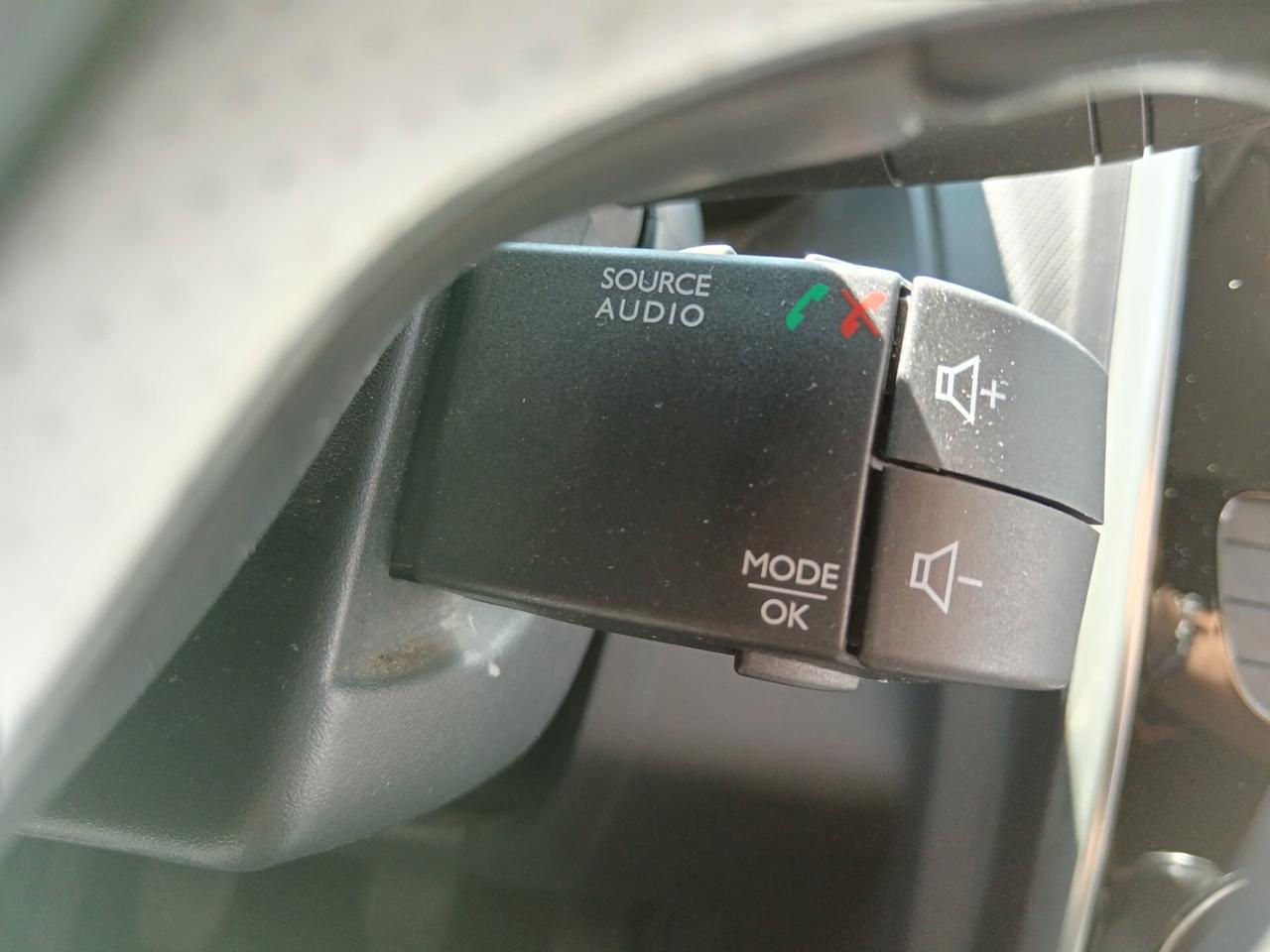 Renault Clio 1.5 DCI 75CV DUEL NAVI RETROCAMERA