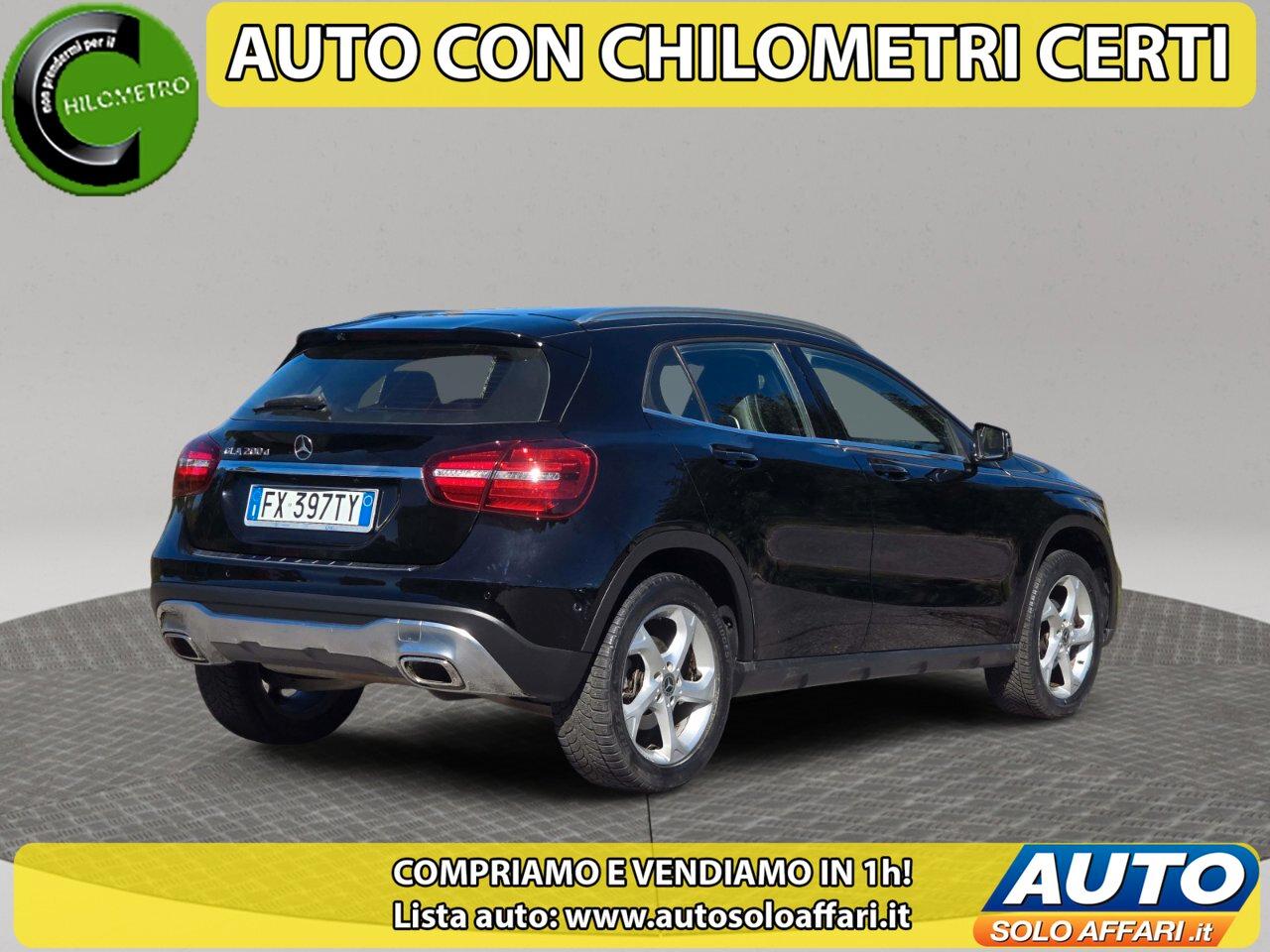 Mercedes GLA 200 D PREMIUM CAMBIO AUTOMATICO/EURO6C/CAMERA/NAVI/LED