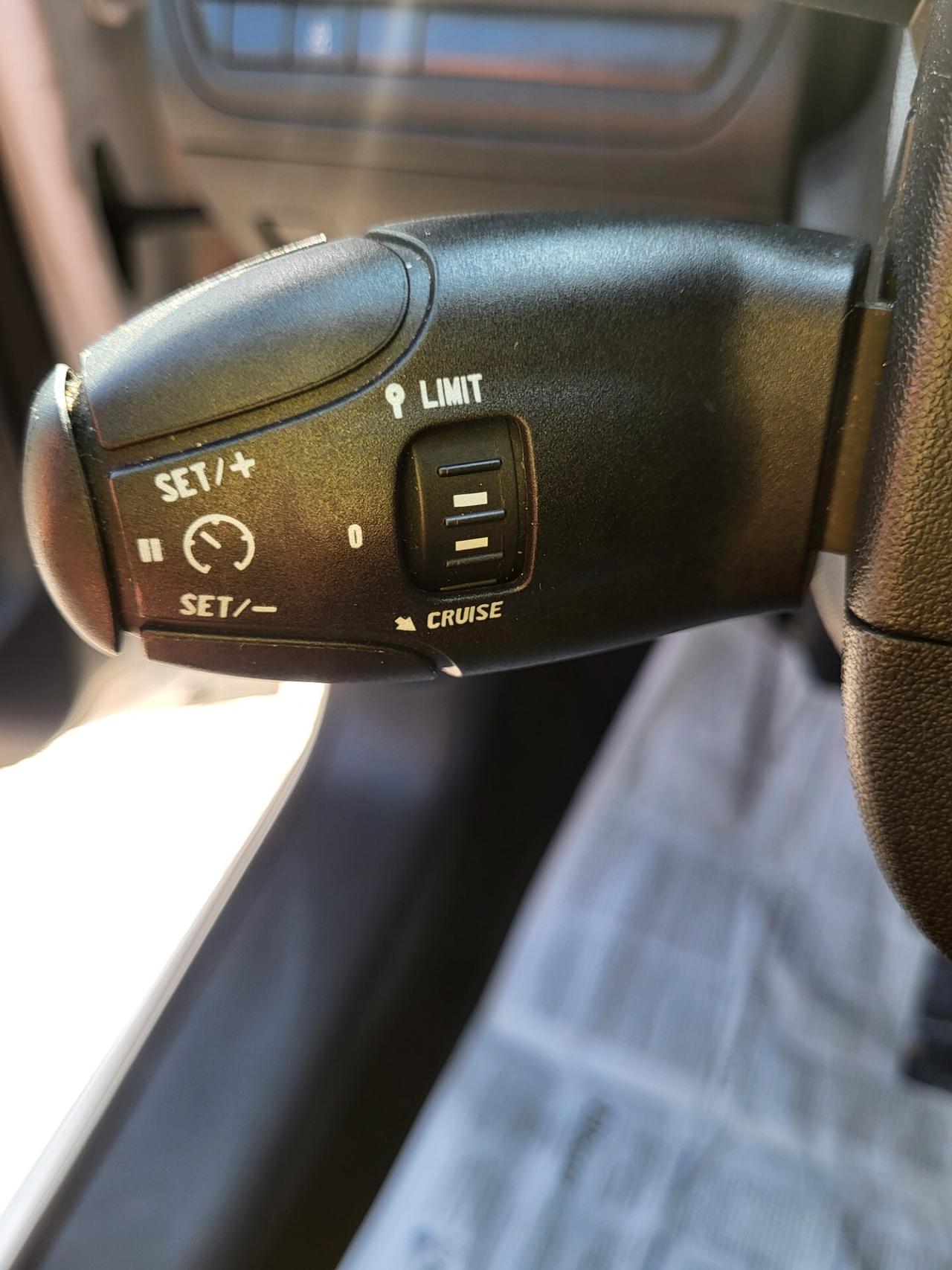 Peugeot 208 1.4 HDI-CINTA DISTRIBUZ. E TAGLIANDO