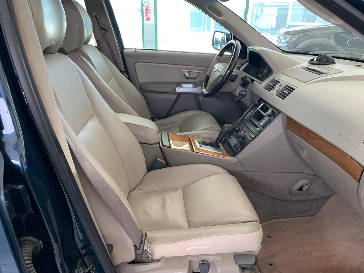Volvo XC 90 XC90 2.4 D5 aut. AWD Executive