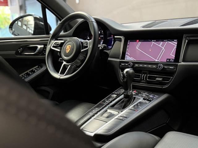 PORSCHE Macan 2.0