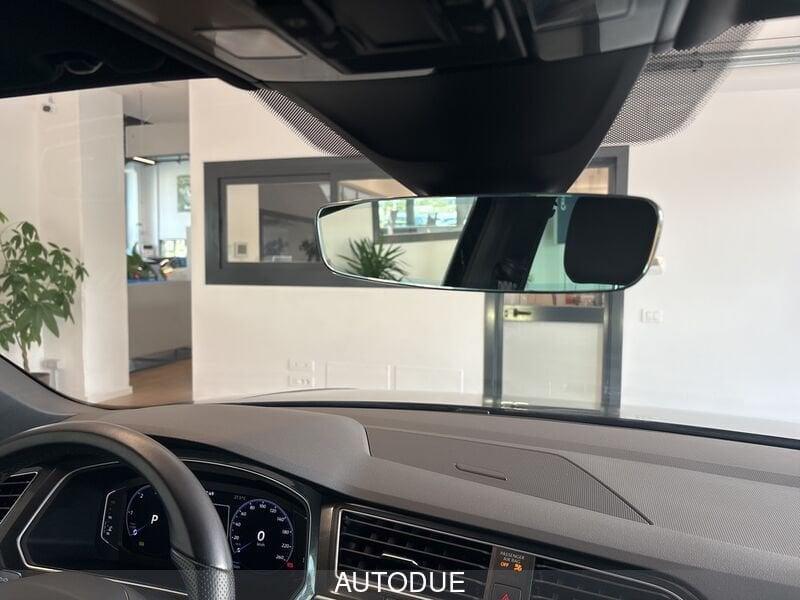 Volkswagen Tiguan R-LINE 2.0 TDI SCR 150 CV DSG