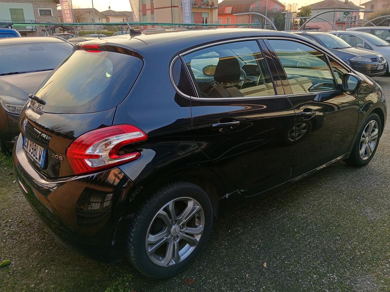 Peugeot 208 1.2 VTi 82 CV 5 porte Allure