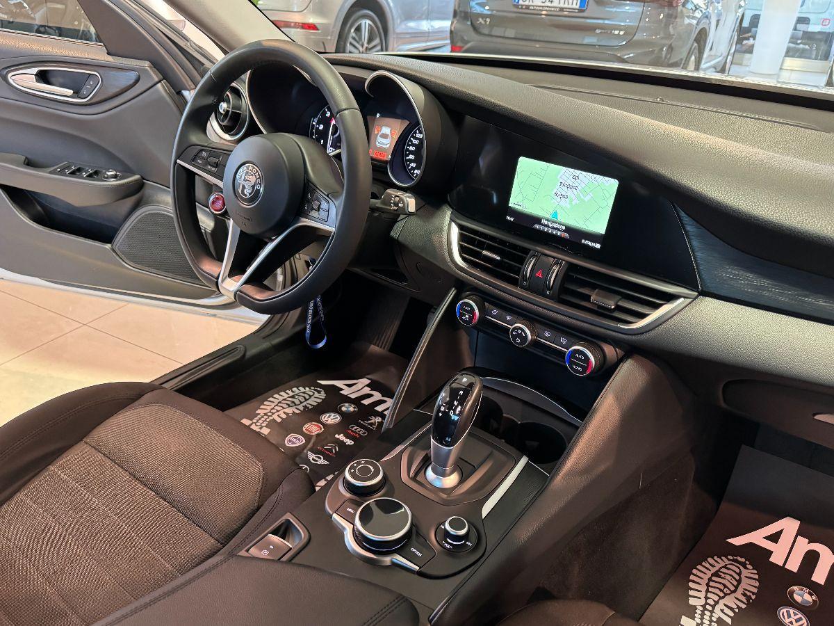 ALFA ROMEO Giulia 2.2 Turbodiesel 150 CV AT8 Super