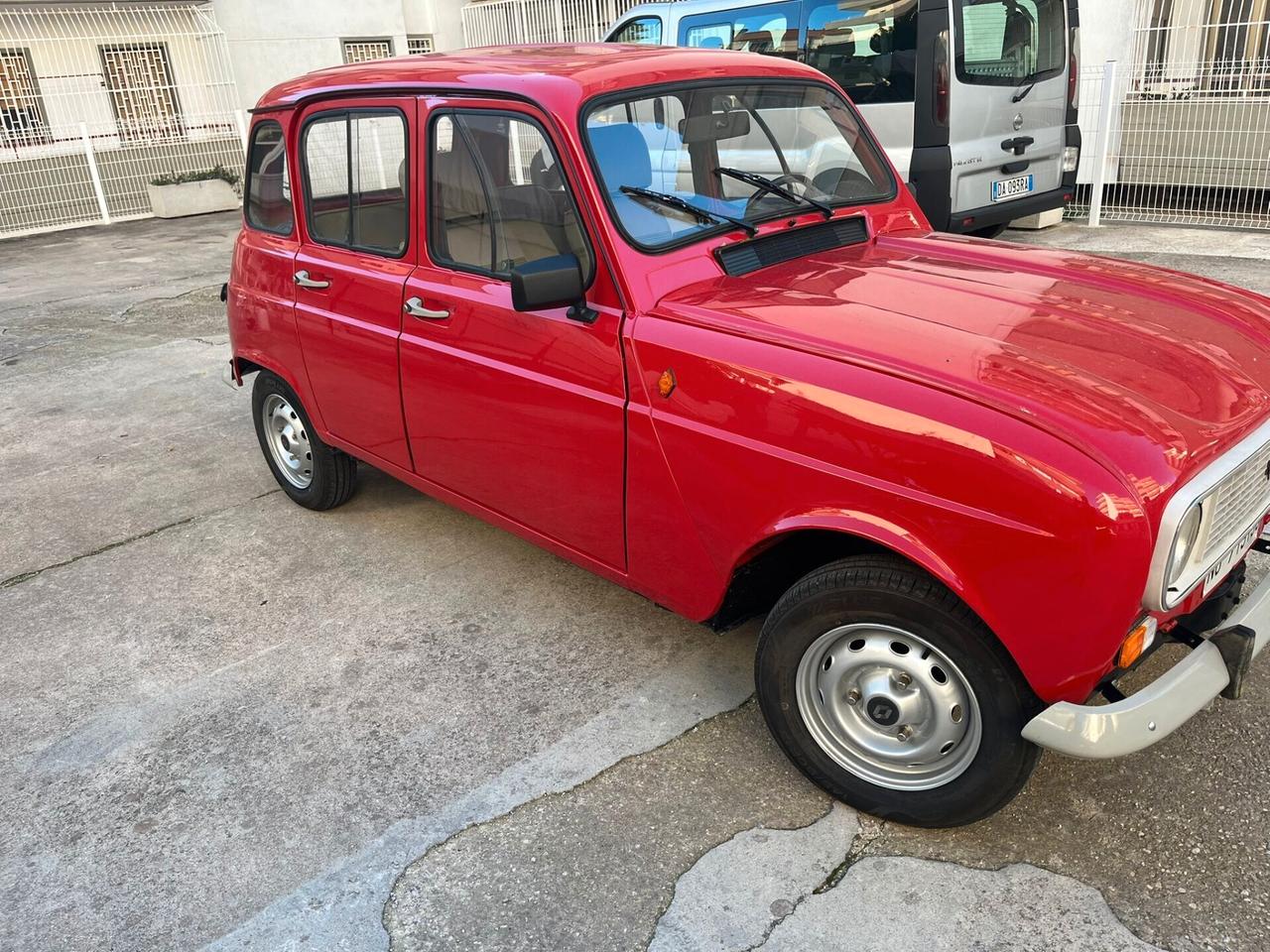 Renault 4 TL (112C00 1) - RESTAURATA IN MANIERA MANIACALE
