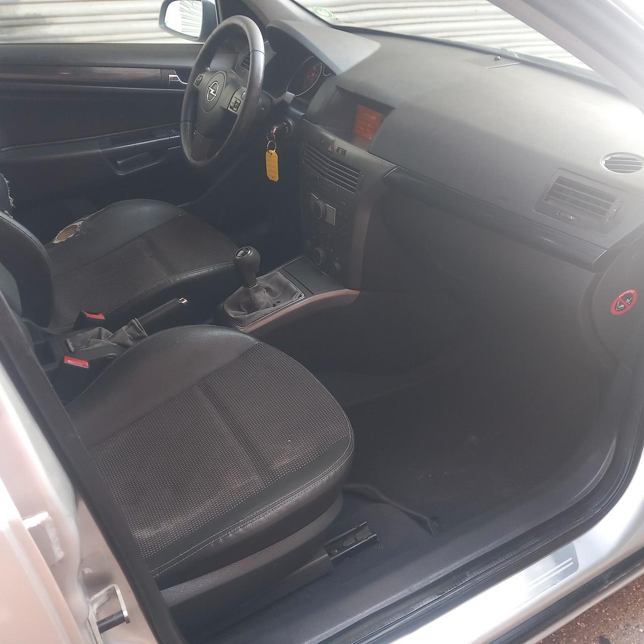 Opel Astra 1.9 CDTI 120CV Station Wagon Enjoy