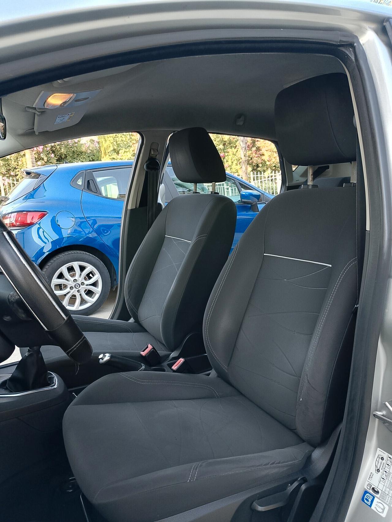 Ford Fiesta 1.2 60CV 5 porte Titanium