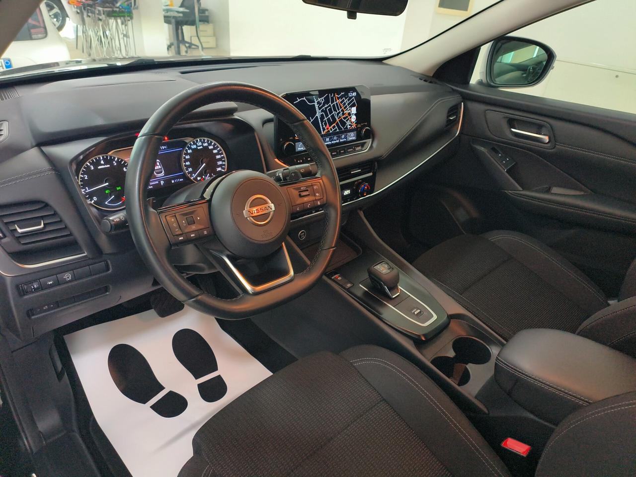 Nissan Qashqai MHEV 140 CV Business