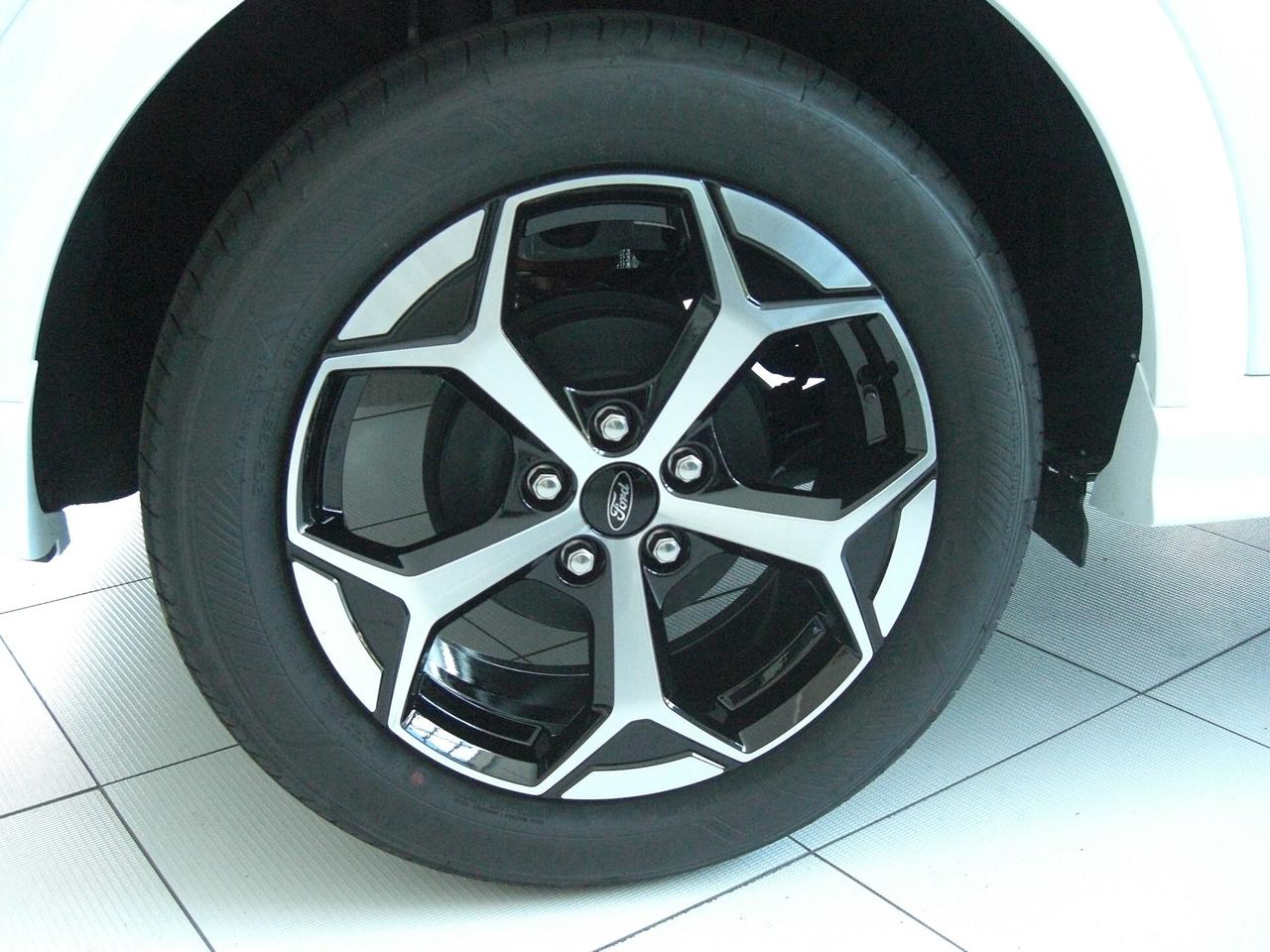 Ford Puma 1.0 EcoBoost Hybrid 125 CV S&S aut. ST-Line