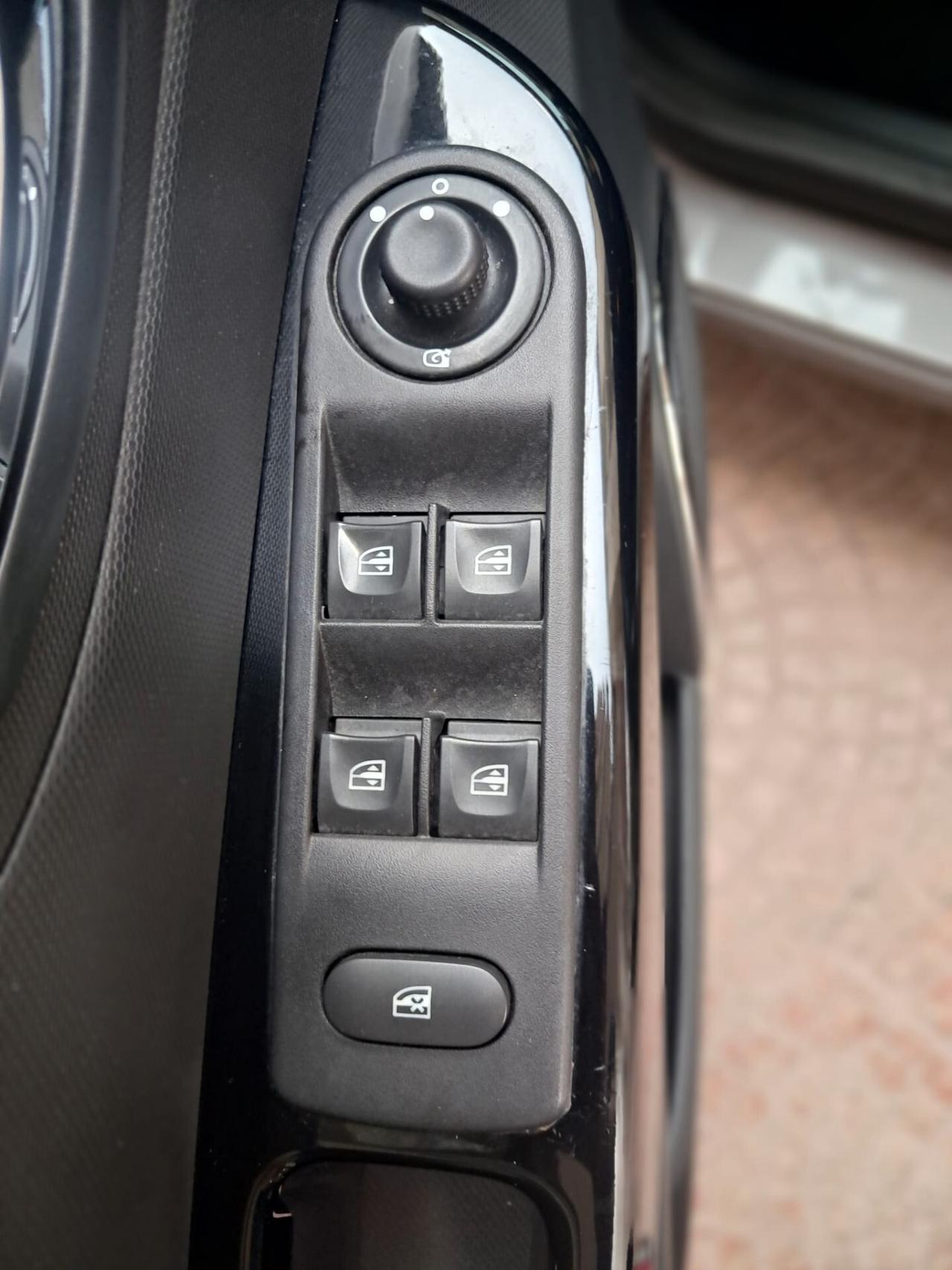 RENAULT CAPTUR 1.5 Dci.90CV-UNIPRO-NAVY-Euro8290