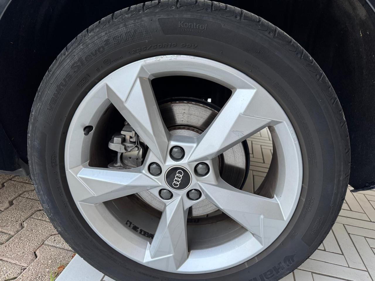 Audi Q3 SPB 45 TFSI e S tronic Business Plus