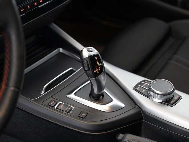 BMW 120 120d Sport 5p auto my18
