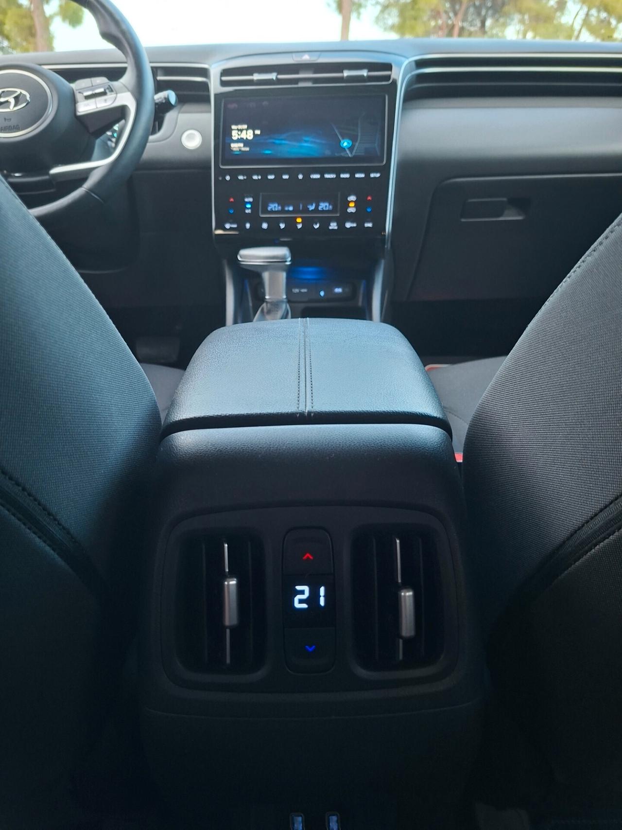 HYUNDAI TUCSON 1.6 CRDI-136cv*B-LED*NAVY*RADAR
