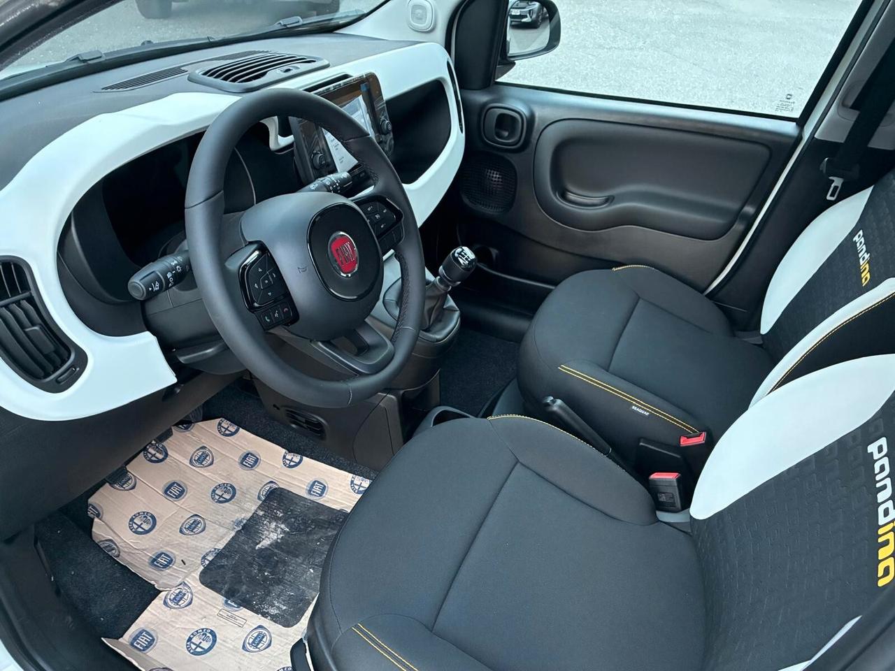 Fiat Pandina 1.0 FireFly 65 CV Hybrid Cross