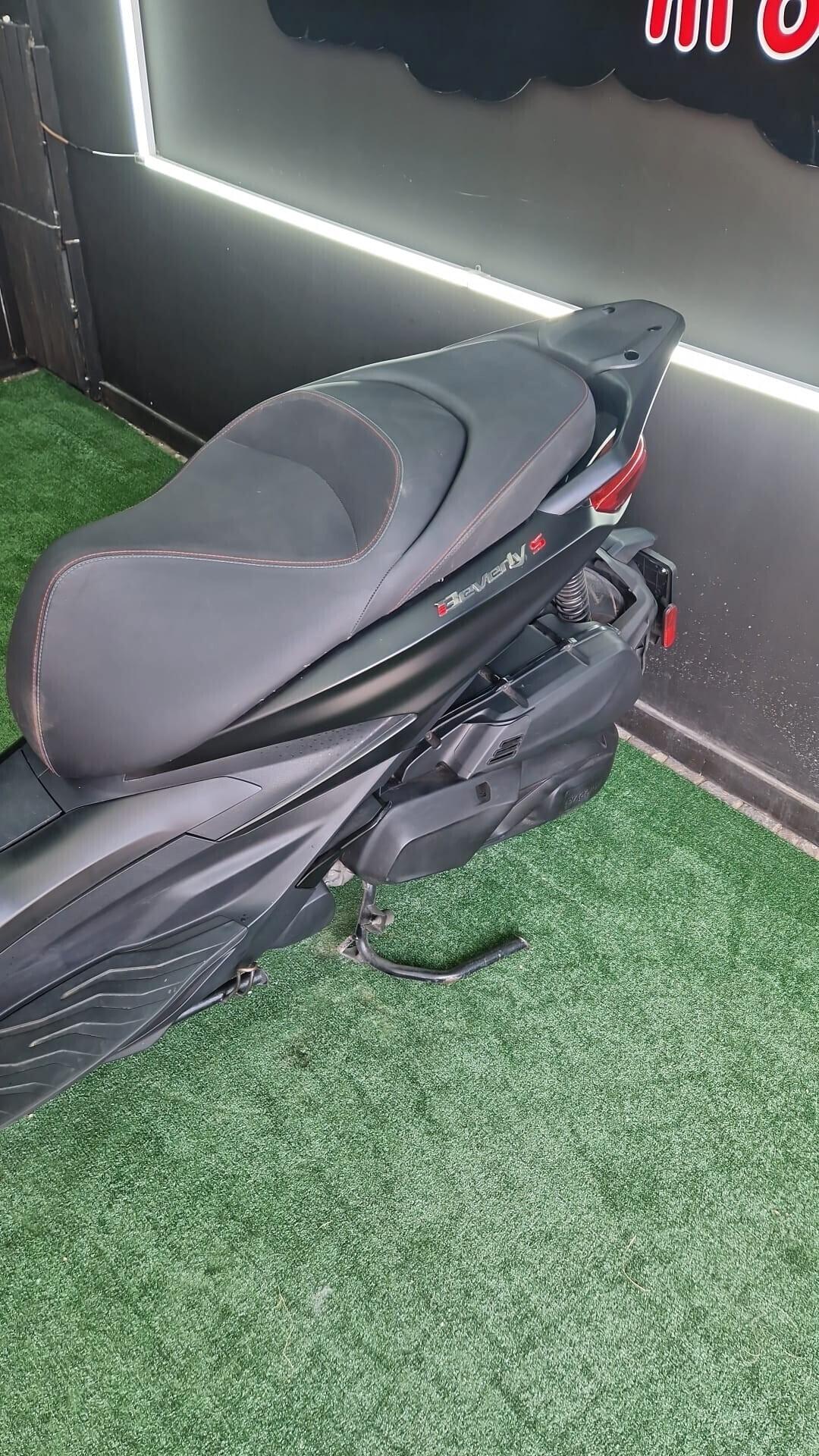 Piaggio Beverly 400