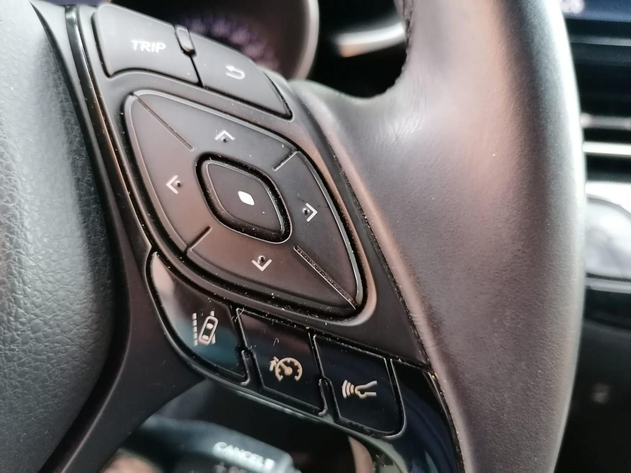 Toyota C-HR 1.8 Hybrid E-CVT Business