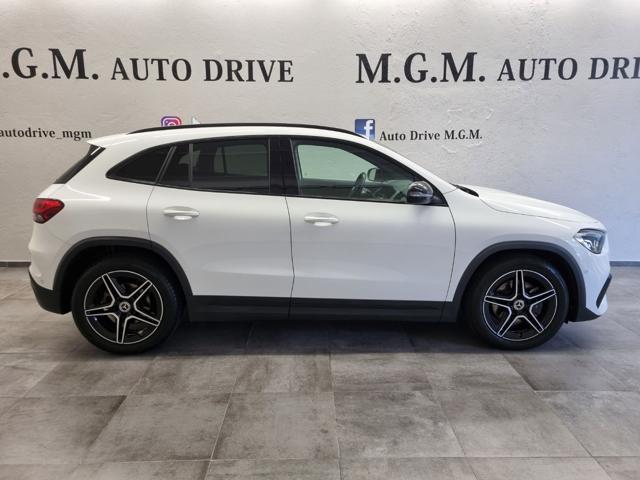 MERCEDES-BENZ GLA 200 d Automatic 4Matic Premium