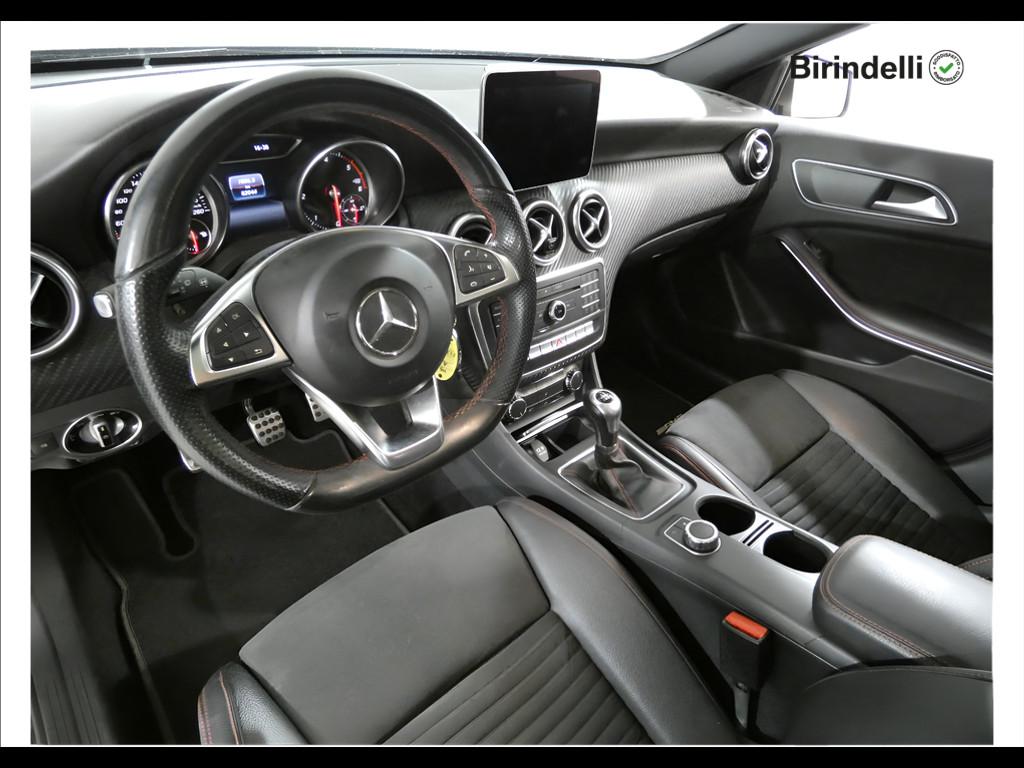 Mercedes-Benz Classe A (W176) - A 180 d Premium