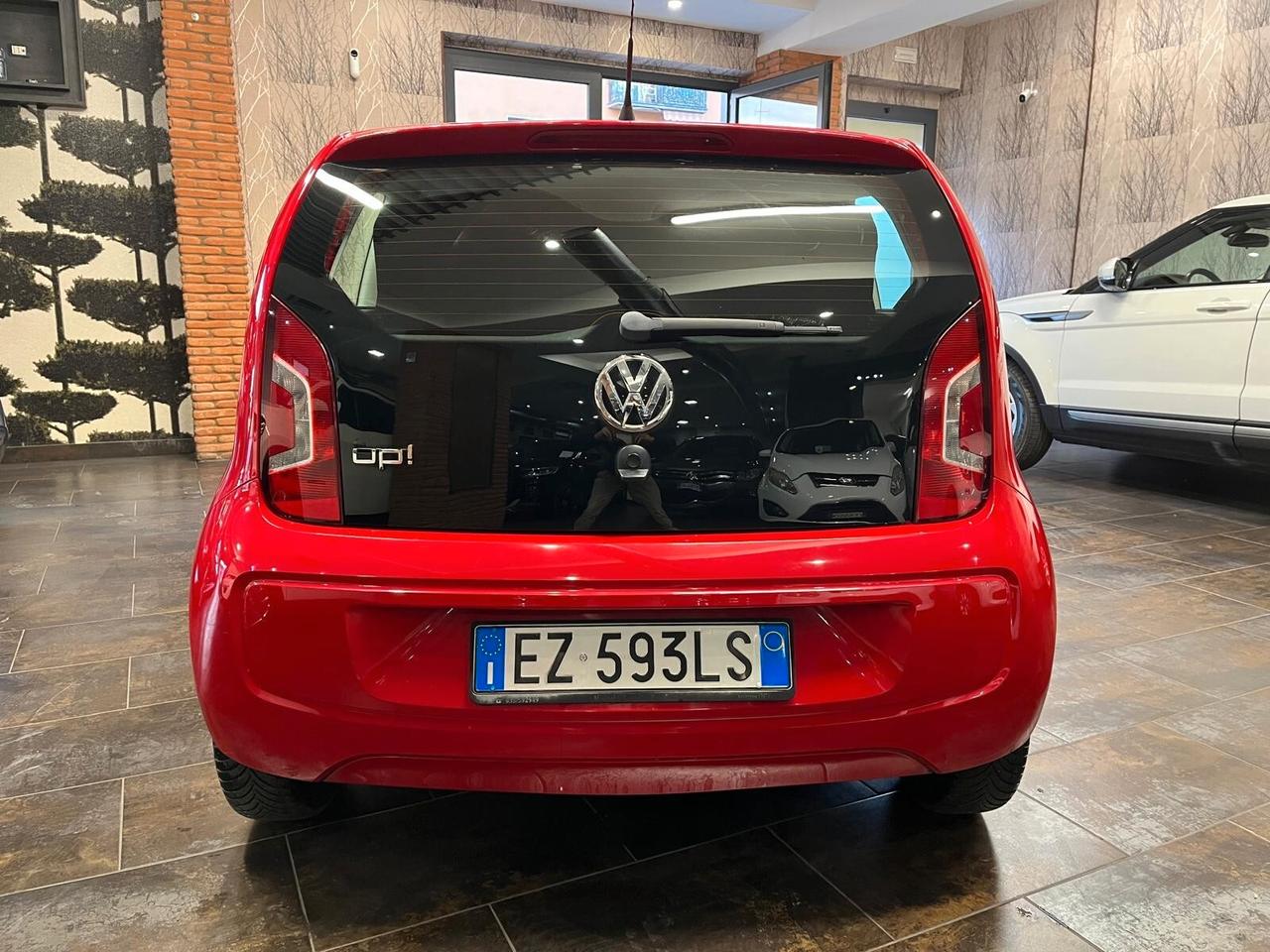 Volkswagen up! 1.0 3p. club