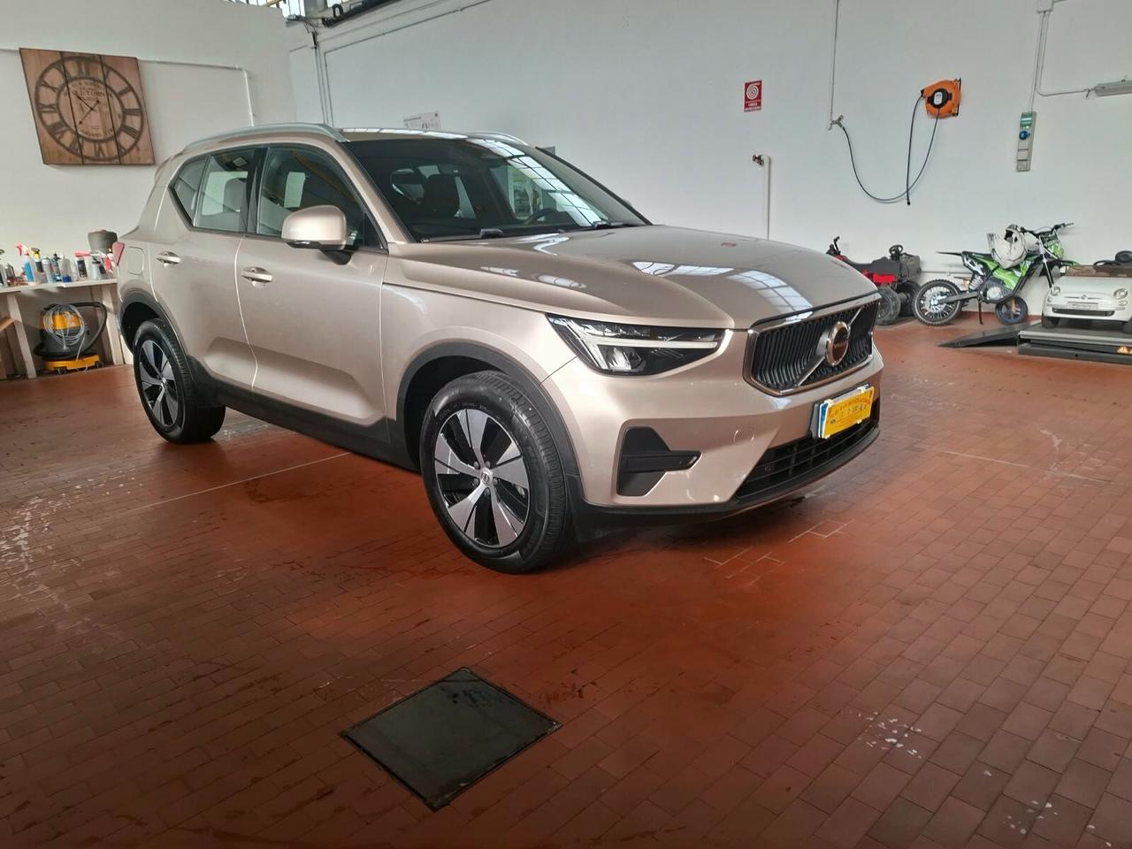 Volvo XC40 B3 automatico Ultimate Bright