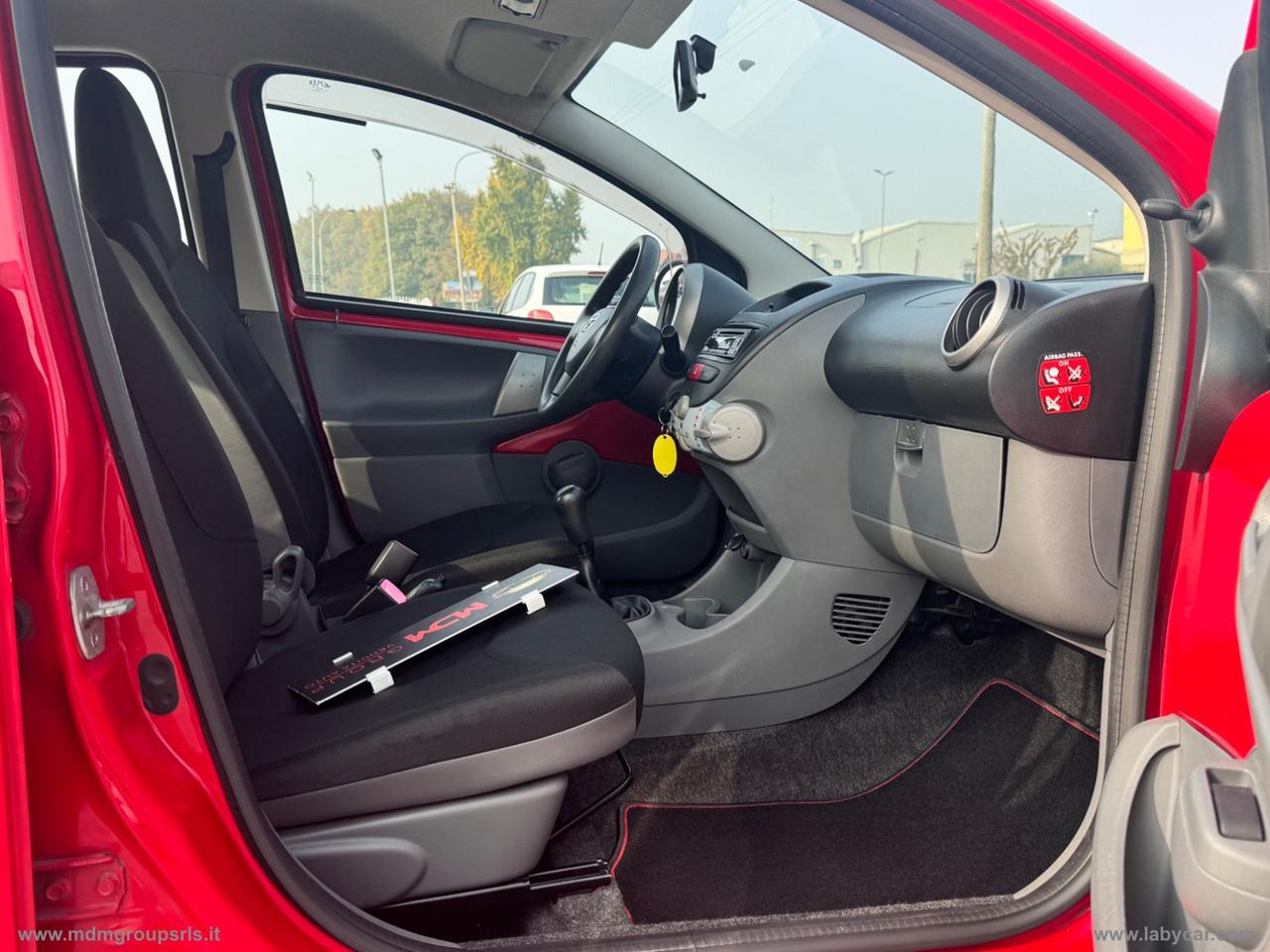 TOYOTA Aygo 1.0 VVT-i 5p. Sol