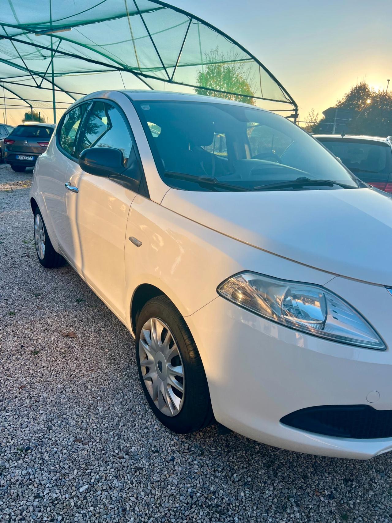 Lancia Ypsilon 1.2 69 CV 5 porte GPL Ecochic Gold