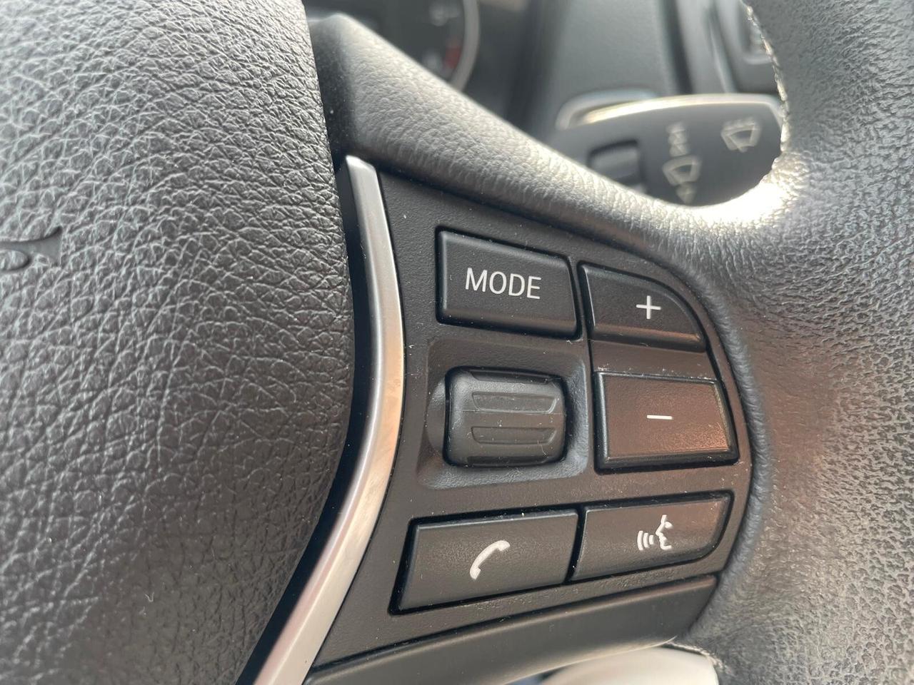 Bmw 118 118d 5p. Urban