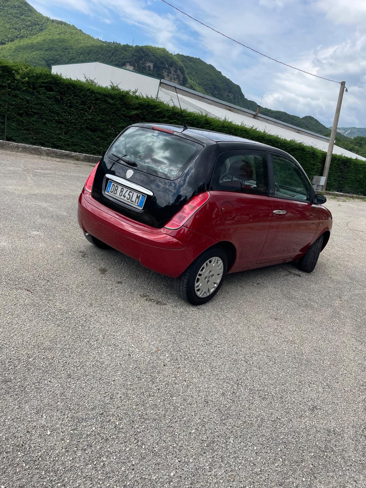 Lancia Ypsilon 1.2 Oro 100