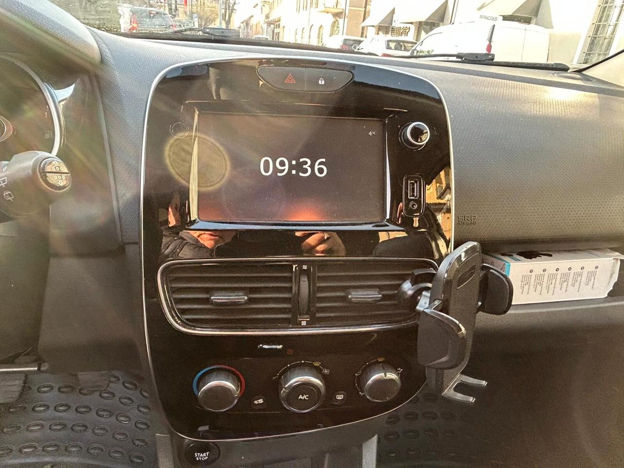 Renault Clio Sporter 0.9 tce energy 90cv ANCHE PER NEOPATENTATI