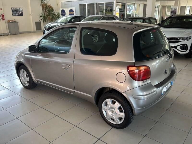 Toyota Yaris Yaris 3p 1.0 Sol Frizione Nuova