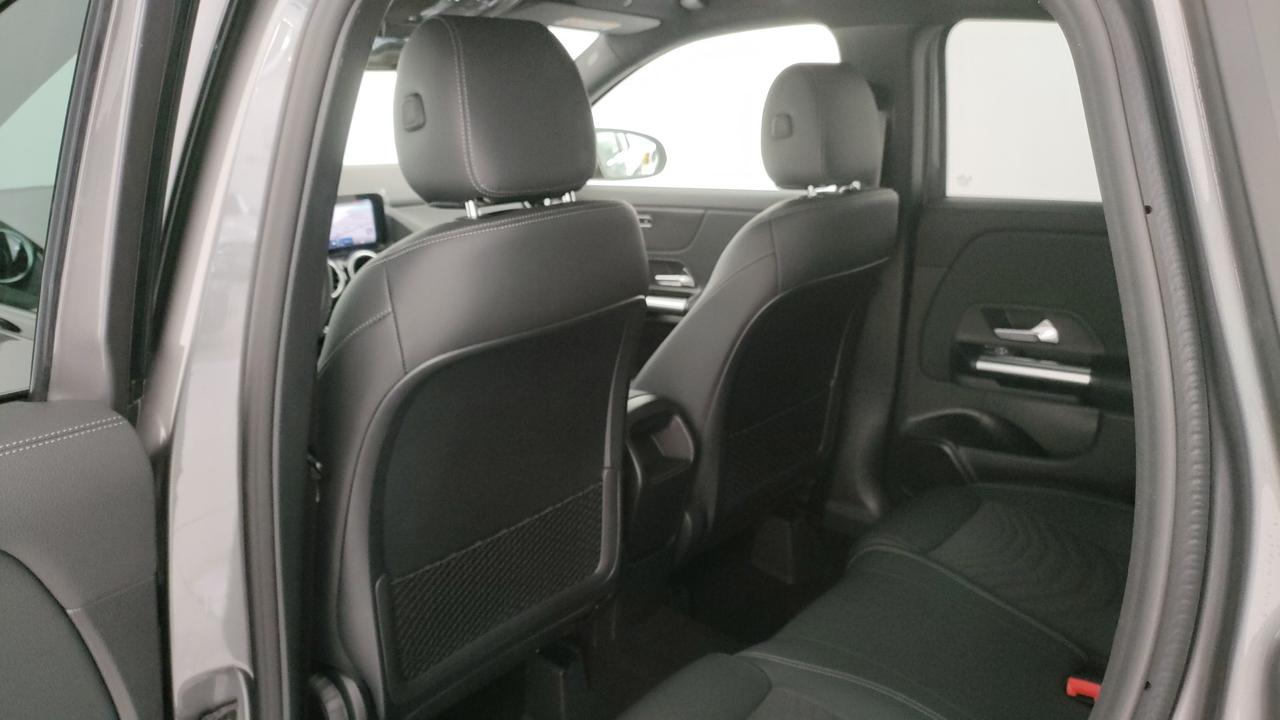 Mercedes-Benz GLA 180 d Automatic