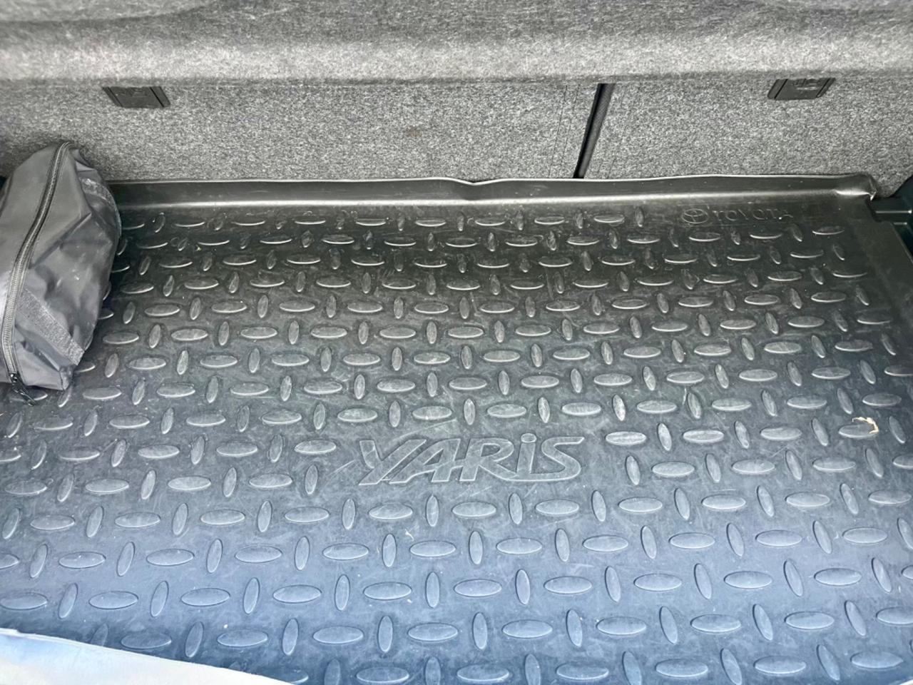 Toyota Yaris 1.5hybrid 74kw 2016 146.000km perfetta