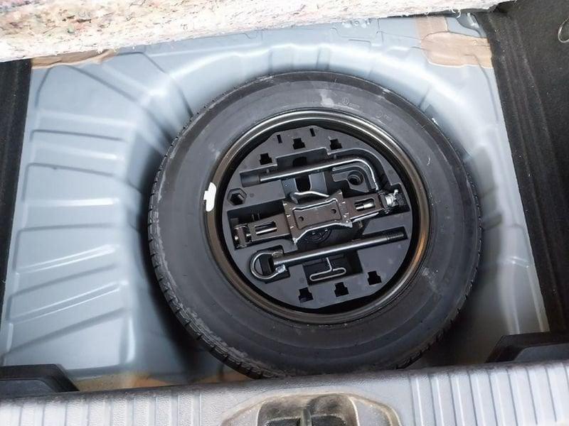 Renault Clio V 2019 1.0 tce Life 90cv my21