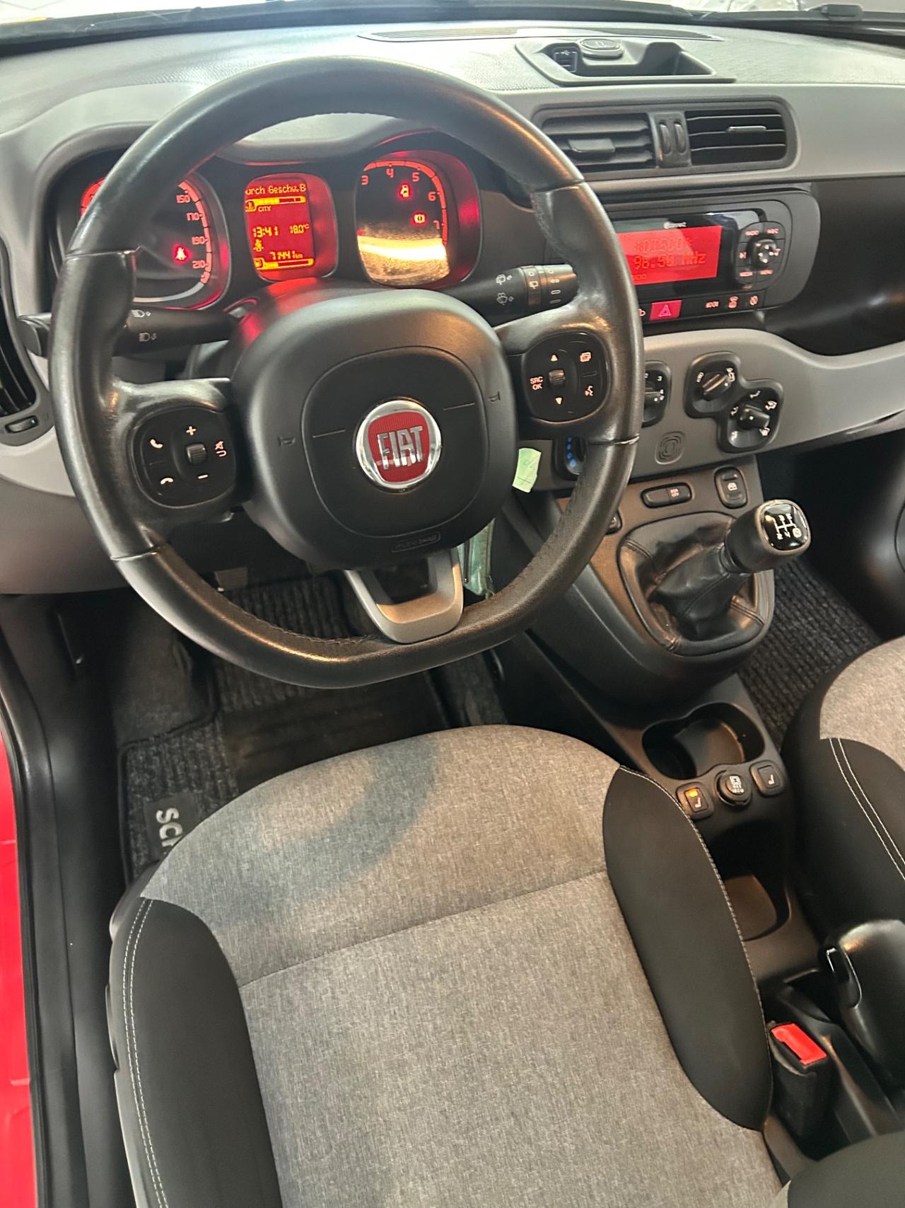Fiat Panda 1.2 Lounge *sedili riscaldabili*sensori Park*5posti