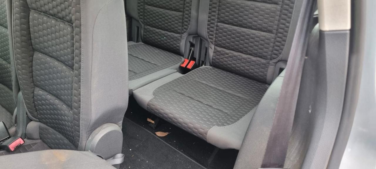 Volkswagen Touran 2.0 Conceptline Ecofuel POSTI 7
