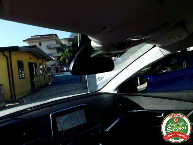 PEUGEOT 3008 BlueHDi 130 S&S EAT8 Allure