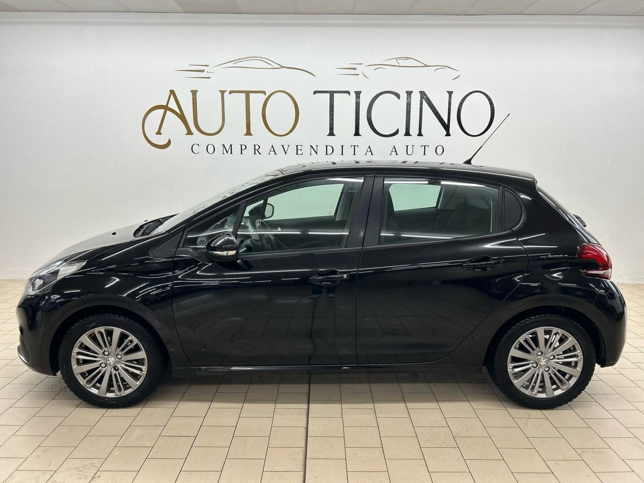Peugeot 208 PureTech 82 5 porte Allure