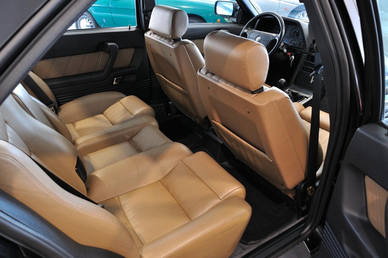 Alfa Romeo 164 3.0i V6 24V cat Q4 Recaro