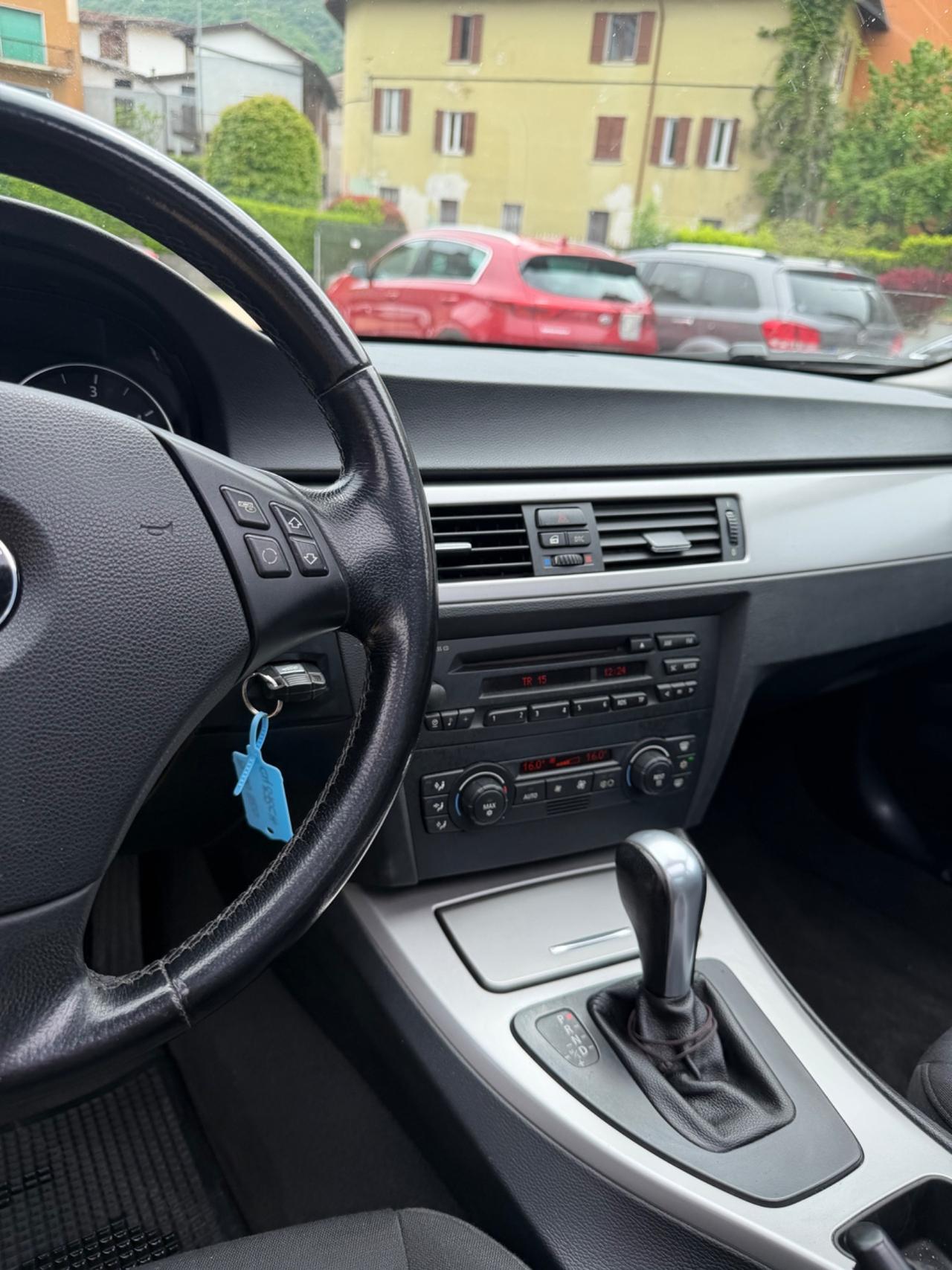 Bmw 320d FUTURA ASI TETTO KMCERT GARANZ UNICOPR