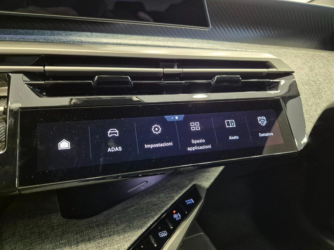 Peugeot 3008 1.2 hybrid Allure 145cv e-dcs6 IN PROMO
