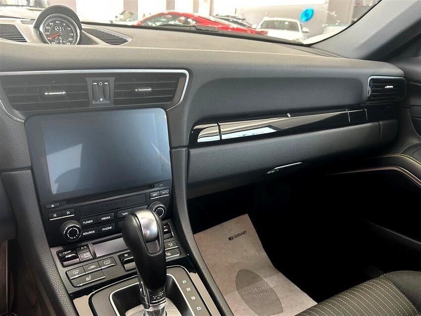 Porsche 911 3.0 Carrera T