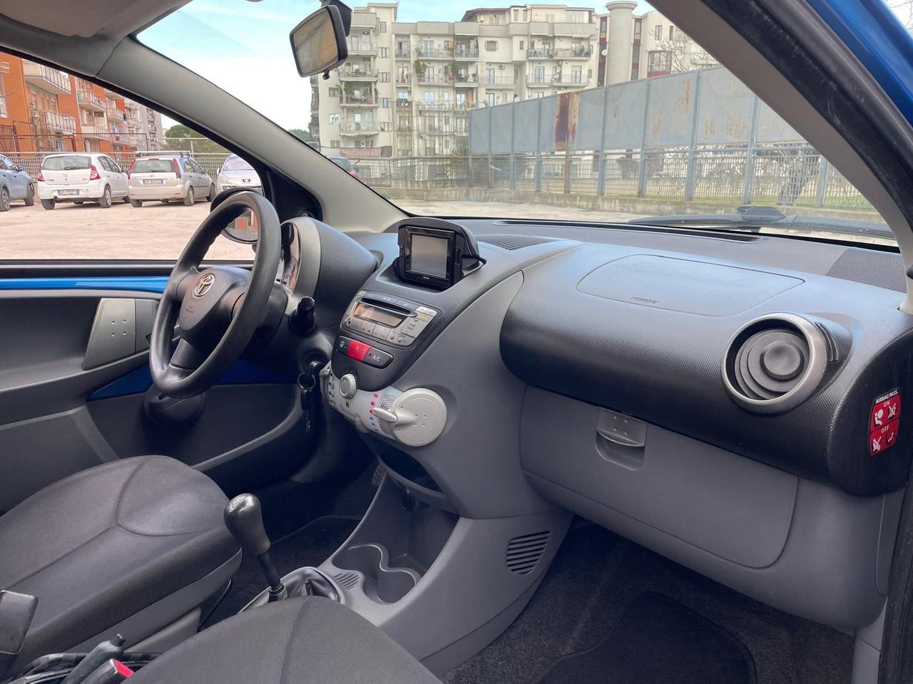 Toyota Aygo 1.0 12V VVT-i 5 porte Now Connect
