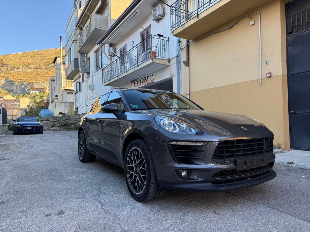 Porsche Macan 3.0 S tetto panoramico e gancio traino