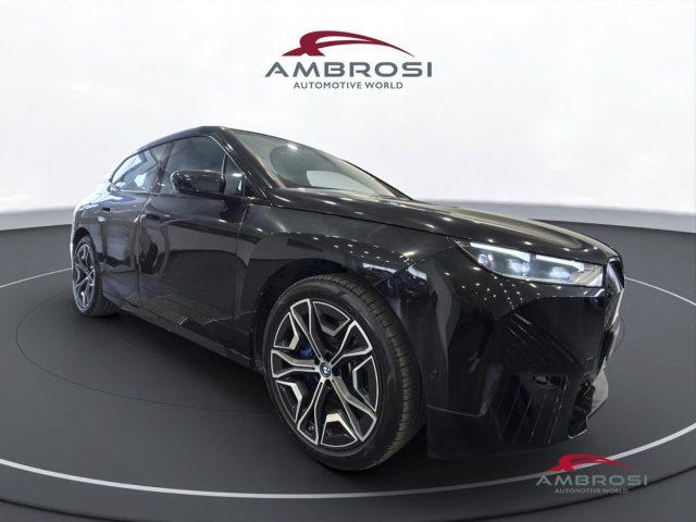 BMW iX xDrive40 Pacchetto Sportivo Edition Signature